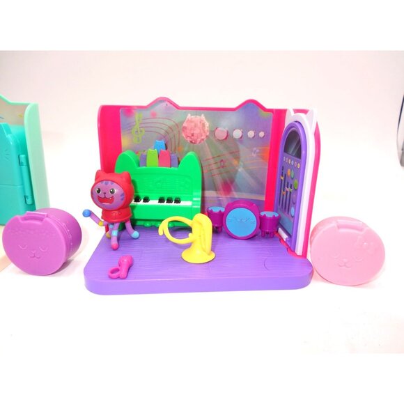 Gabby's Dollhouse Groovy Music Room with Daniel James and Bakery with Cakey - Picture 2 of 16